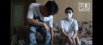 重庆白皙姐姐穿白棉袜运动鞋大热天过来跟我面基第一次跟我见面